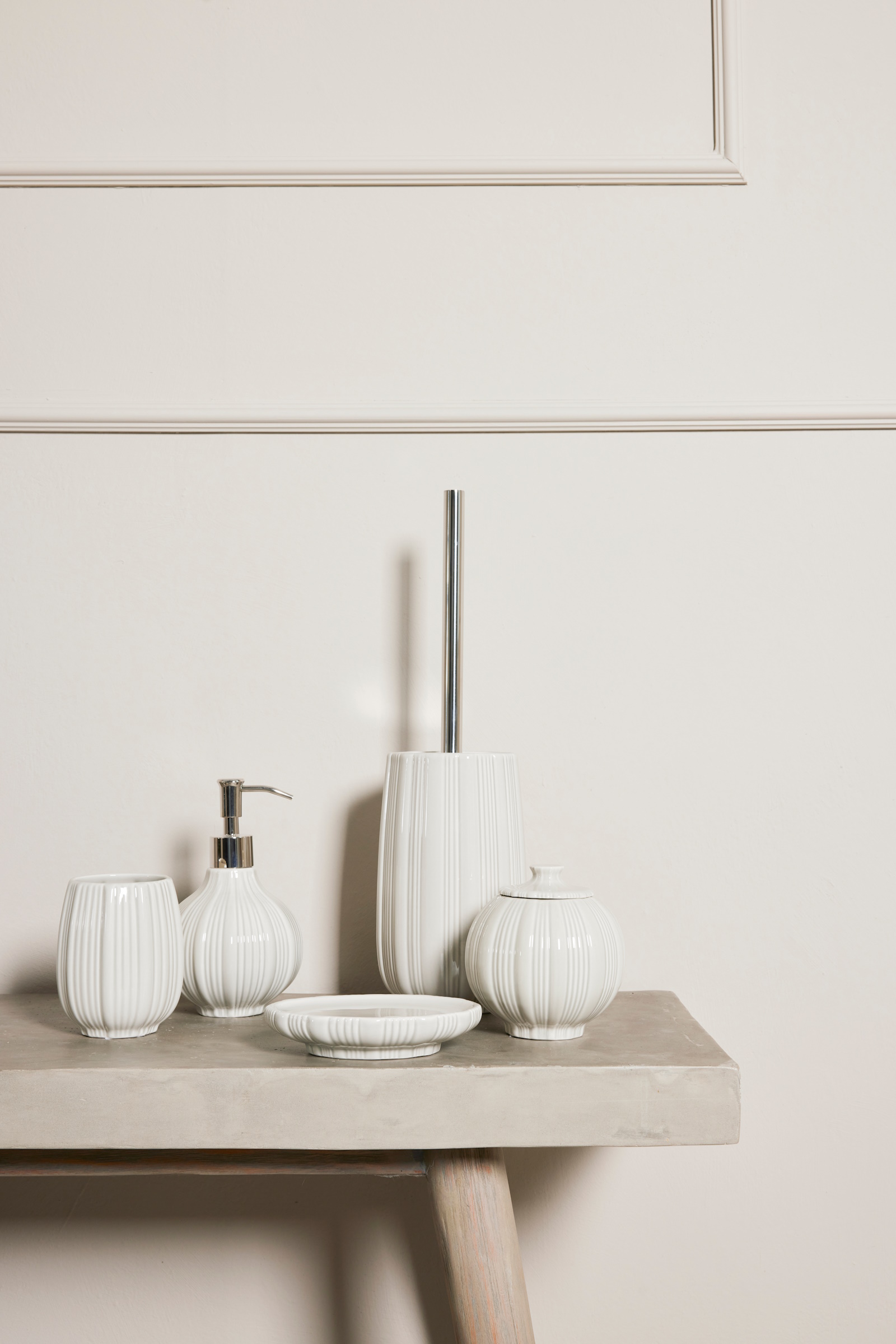 ceramiczne-akcesoria-dodatki-łazienkowe-kremowe--skandynawski-styl-lene-bjerre-polska-sklep-designbywomen